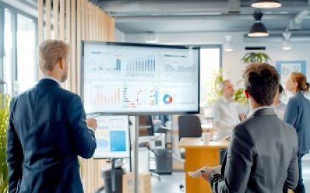 1759389451_Zinsentwicklung