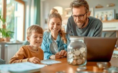1749552888_Familie-spart