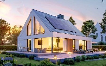 1759389433_Modernes-Haus-mit-Solar